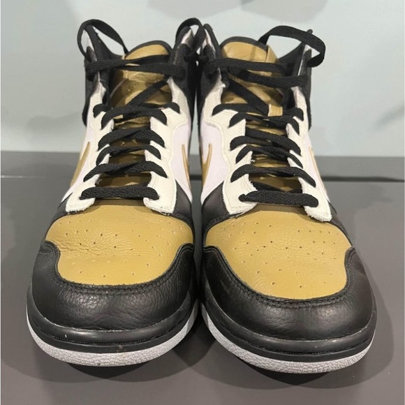 Custom Nike dunk highs. Men’s size 12. - Picture 4 of 7